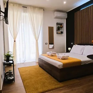 Blackwoody Contemporary - Centro Storico Affittacamere Napoli